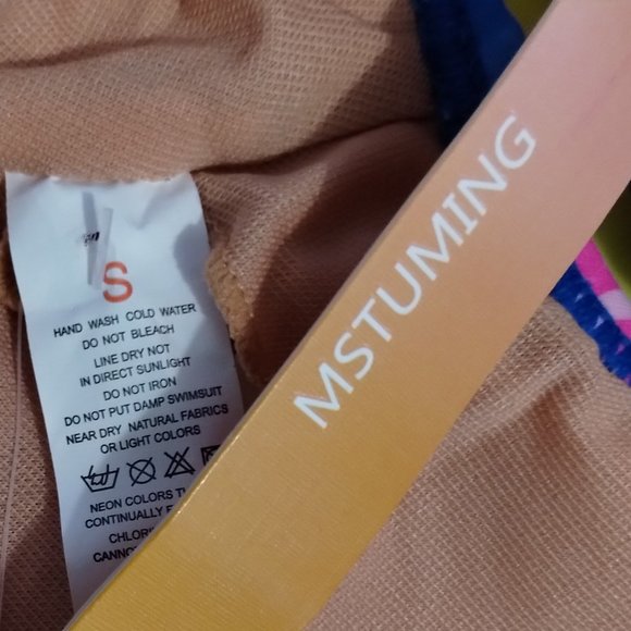 Mstuming (S) Floral Bikini - Picture 8 of 8